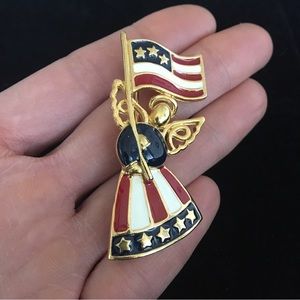 Vintage USA Brooch Pin